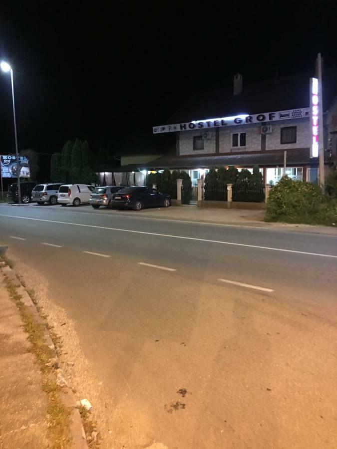 Hostel Grof Mrcajevci Exterior photo